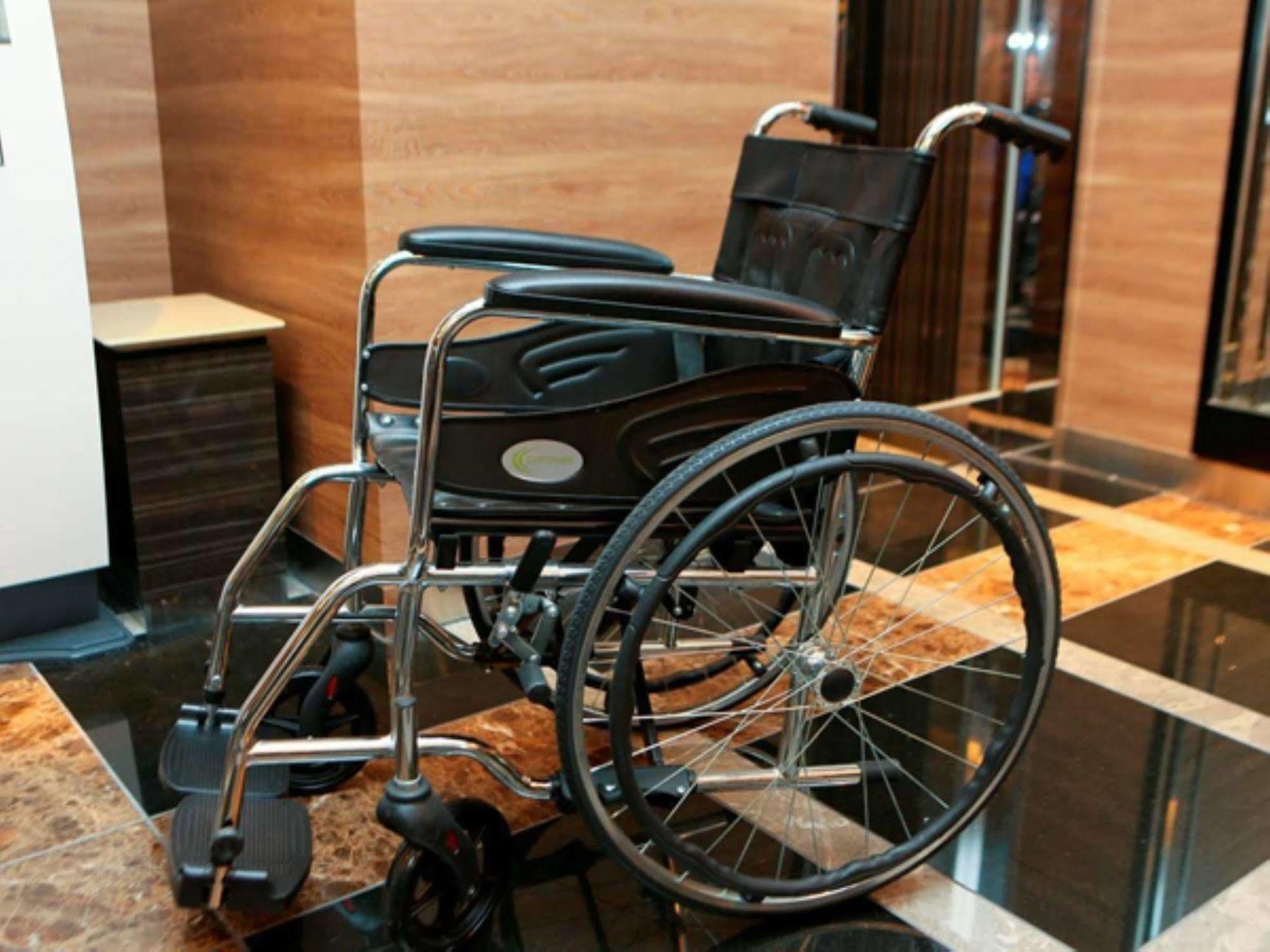 Apa Hotel Ningyocho Ekikita Токио Экстерьер фото
